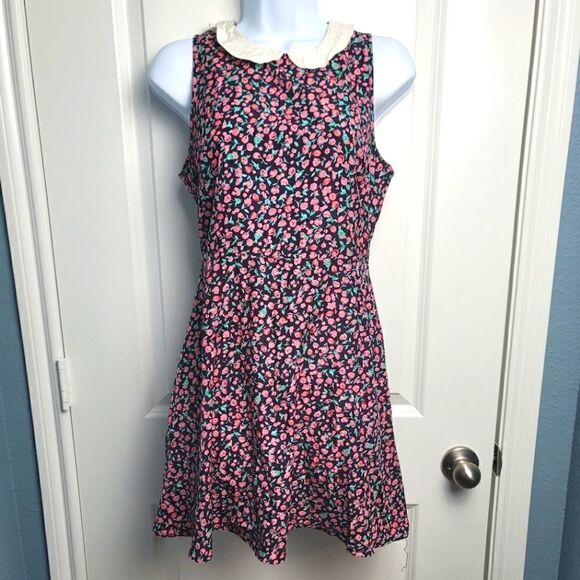 COINCIDENCE & CHANCE From Urban Outfitters Floral Dress - Picture 1 of 9